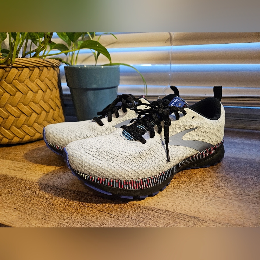 Brooks Revel 5 Pixel Sneakers for Women Heather/Grapemist/Black Sz 8B
